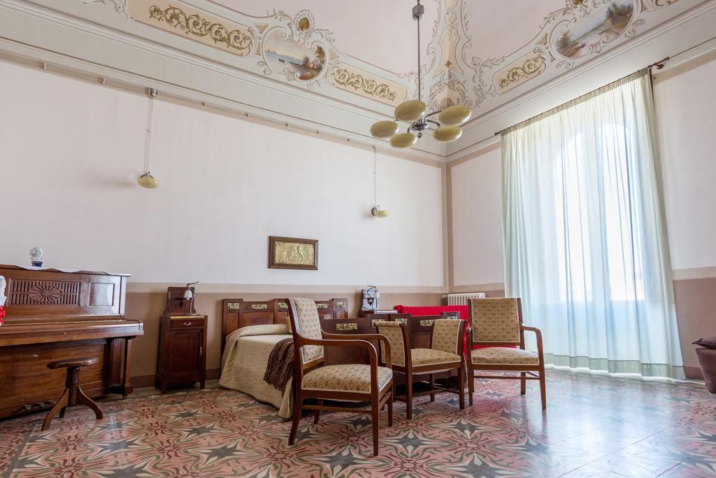 Palazzo Vallebona Gallipoli Exterior photo